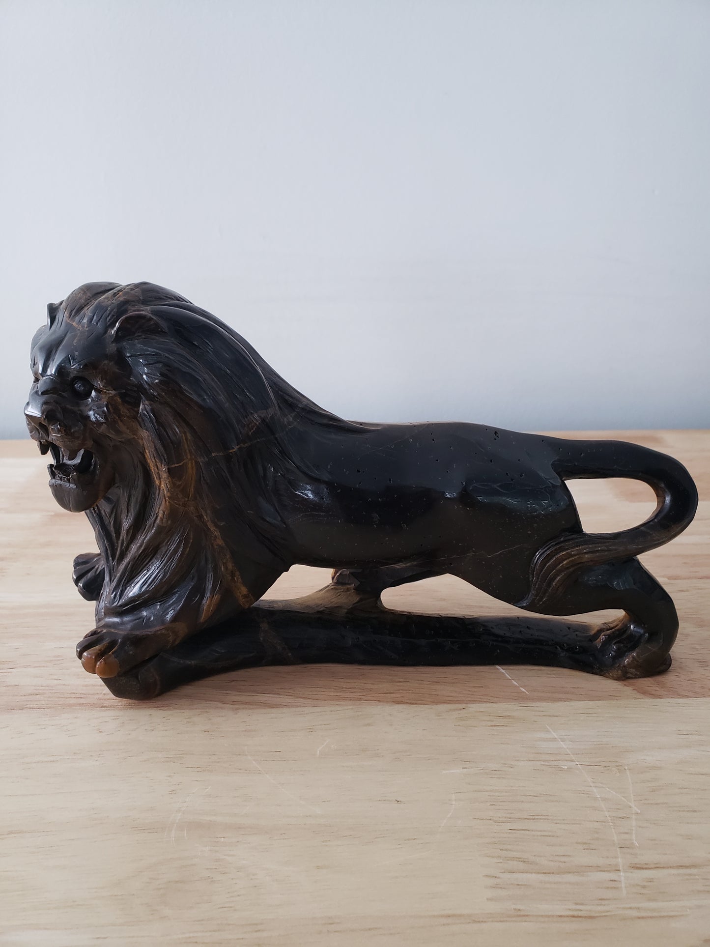 Tiger Eye Lion Carving