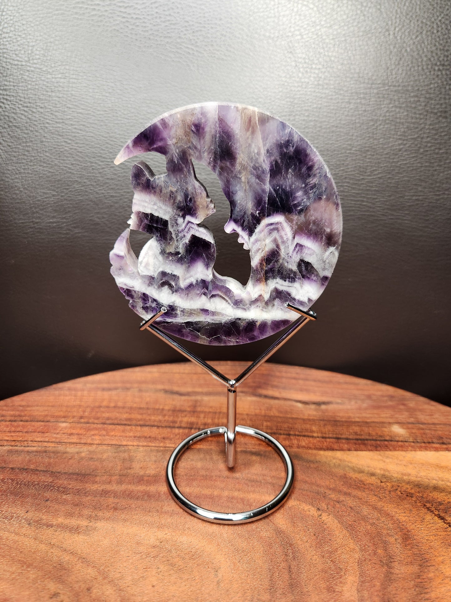 Dream Amethyst Cat on the Moon Carving