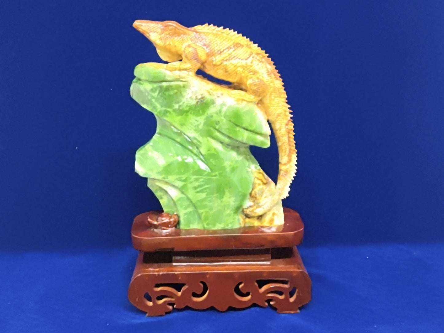 Jade Lizard Carvings