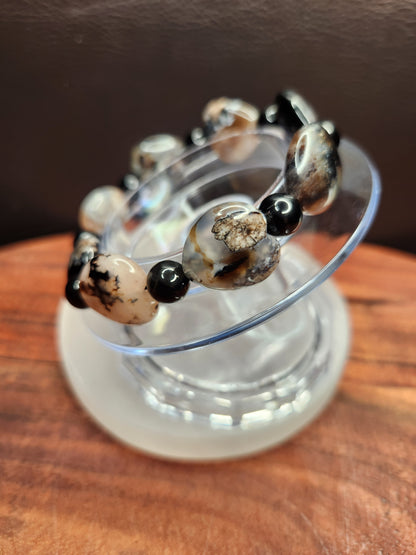 Black Flower Agate Heart Bracelet